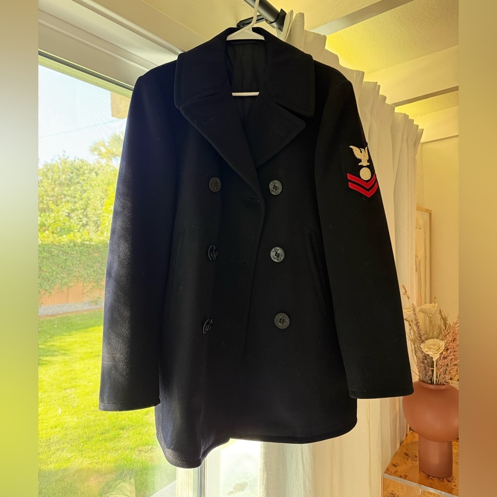 Vintage AUTHENTIC US Navy Peacoat